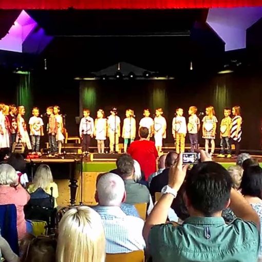 voices for tolerance 1 klasse